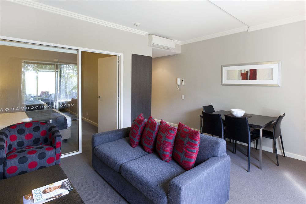 Aparthotel Quest Campbelltown Extérieur photo